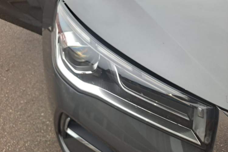 Used Geely Auto Emgrand 2025 4th Generation 1.5L CVT Longteng Edition Right Front Headlight