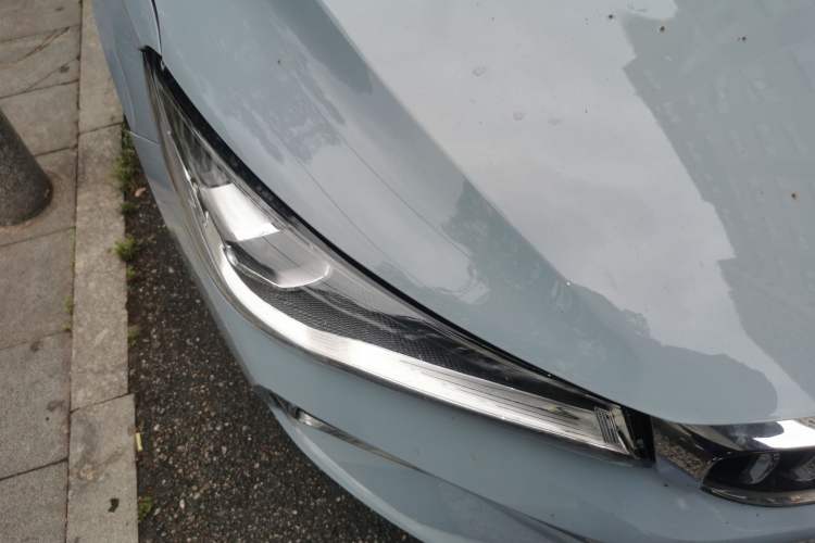 Used Geely Auto Emgrand 2025 4th Generation 1.5L CVT Luxury Version Right Front Headlight
