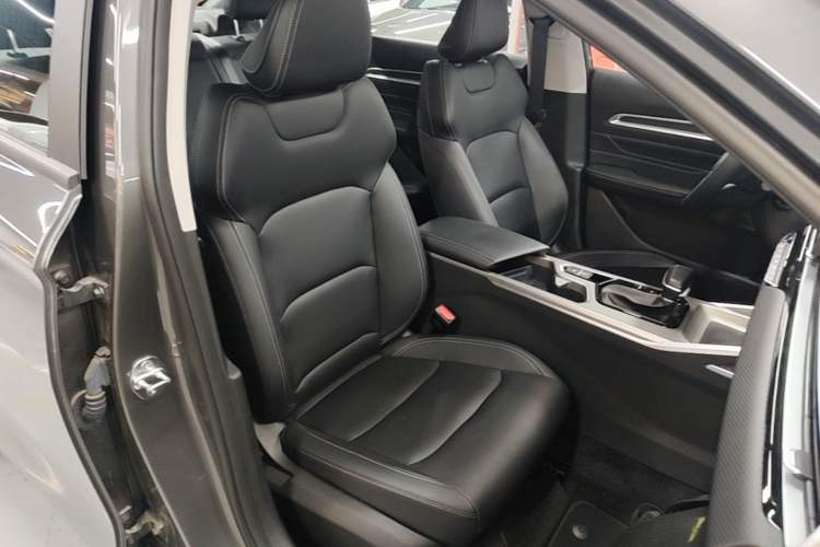 Used Geely Auto Emgrand 2025 4th Generation 1.5L CVT Longteng Edition Right Front Seat