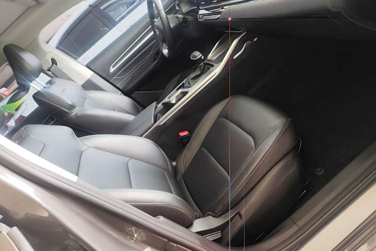 Used Geely Auto Emgrand 2025 4th Generation 1.5L CVT Luxury Version Right Front Seat