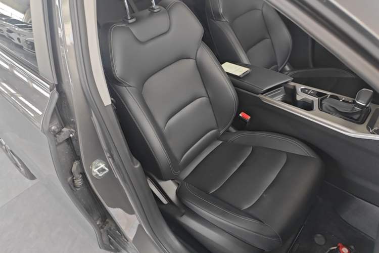 Used Geely Auto Emgrand 2025 4th Generation 1.5L CVT Luxury Version Right Front Seat
