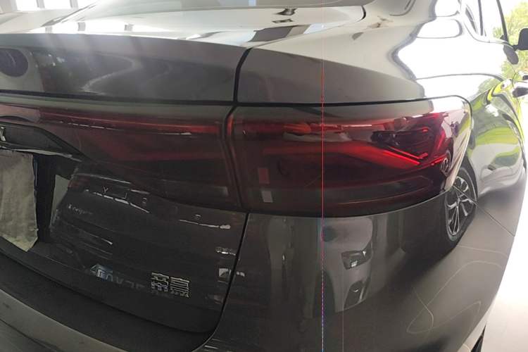 Used Geely Auto Emgrand 2025 4th Generation 1.5L CVT Luxury Version Right Rear Taillight