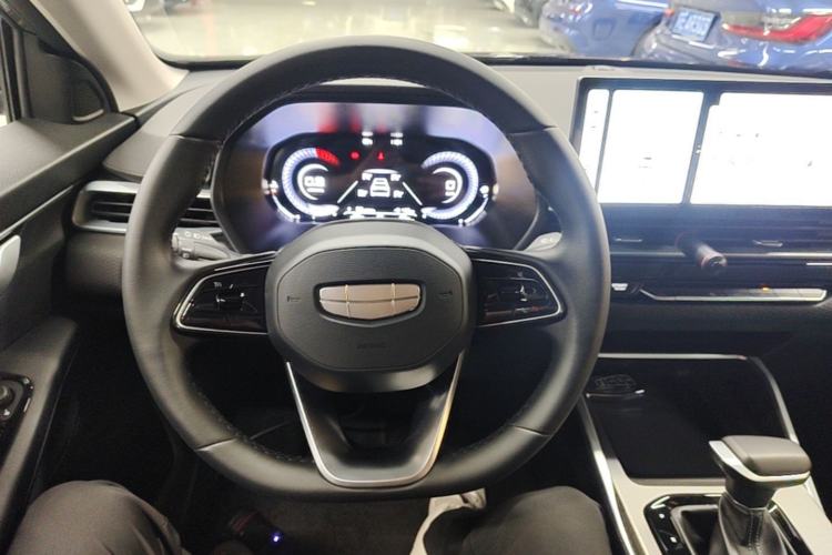 Used Geely Auto Emgrand 2025 4th Generation 1.5L CVT Longteng Edition Steering Wheel