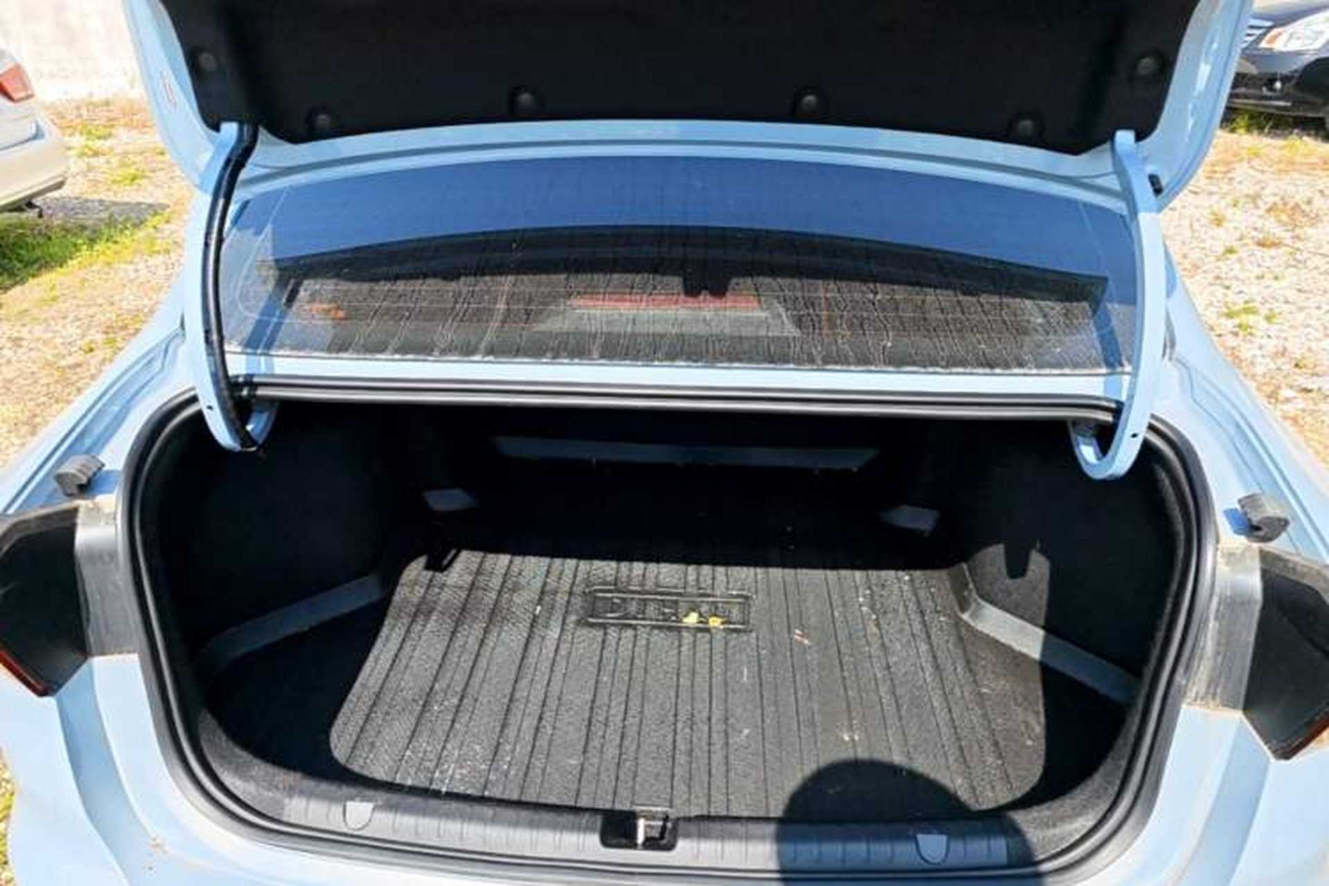 Used Geely Auto Emgrand 2025 4th Generation 1.5L CVT Longteng Edition Trunk