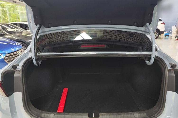 Used Geely Auto Emgrand 2025 4th Generation 1.5L CVT Longteng Edition Trunk