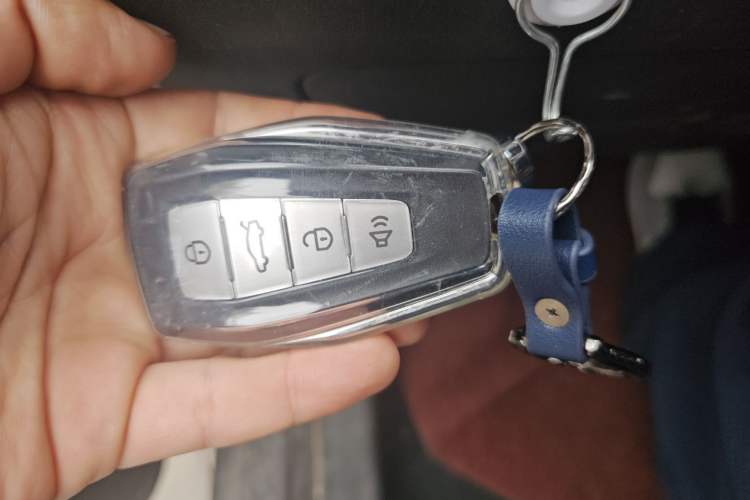 Used Geely Auto Emgrand 2025 4th Generation 1.5L CVT Flagship Version Vehicle Key