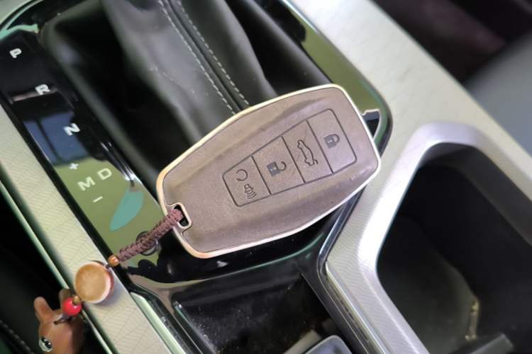 Used Geely Auto Emgrand 2025 4th Generation 1.5L CVT Luxury Version Vehicle Key