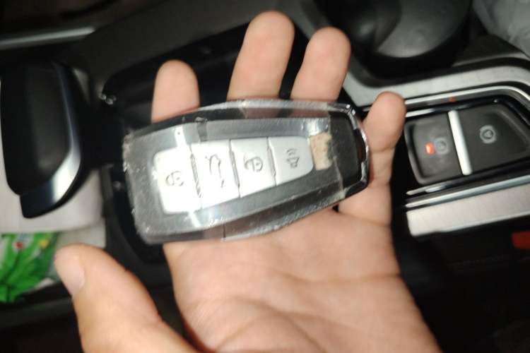 Used Geely Auto Emgrand 2025 4th Generation 1.5L CVT Luxury Version Vehicle Key