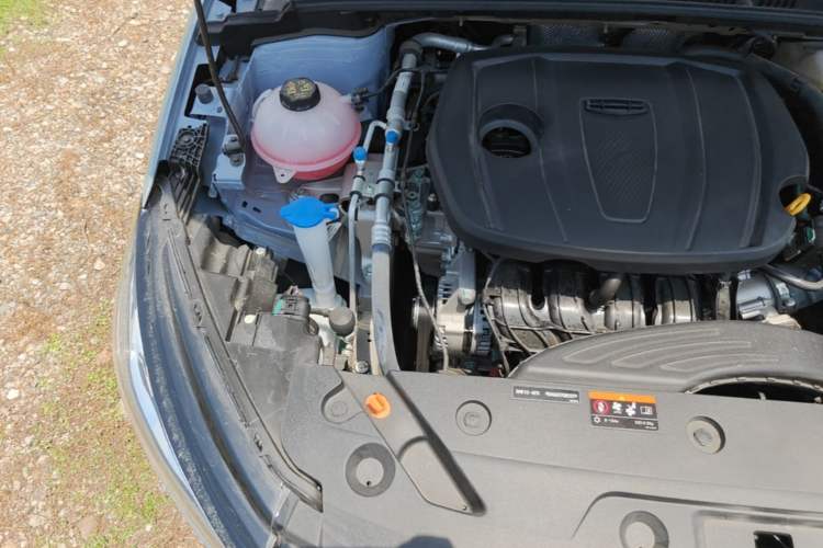 Used Geely Auto Emgrand 2025 4th Generation 1.5L CVT Longteng Edition Engine Bay Right