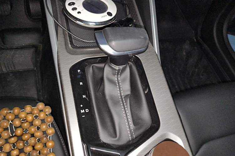 Used Geely Auto Emgrand 2025 4th Generation 1.5L CVT Luxury Version Gear Lever