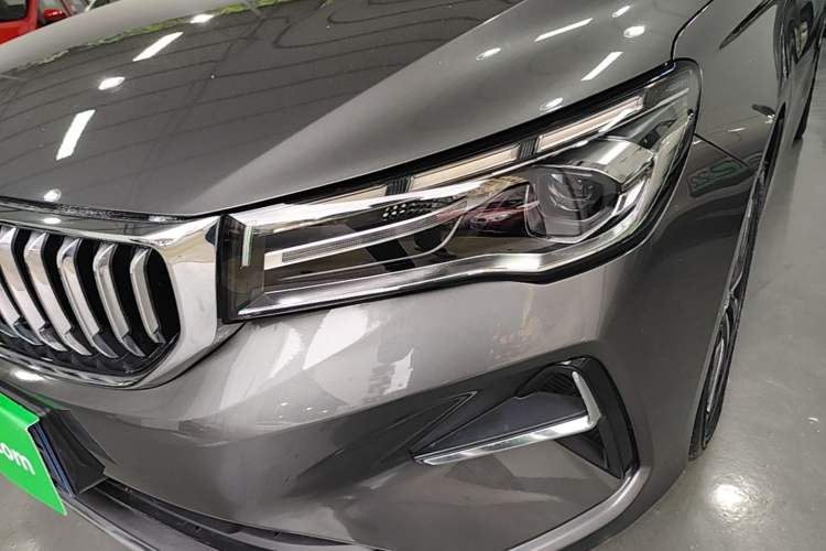 Used Geely Auto Emgrand 2025 4th Generation 1.5L CVT Luxury Version Left Front Headlight