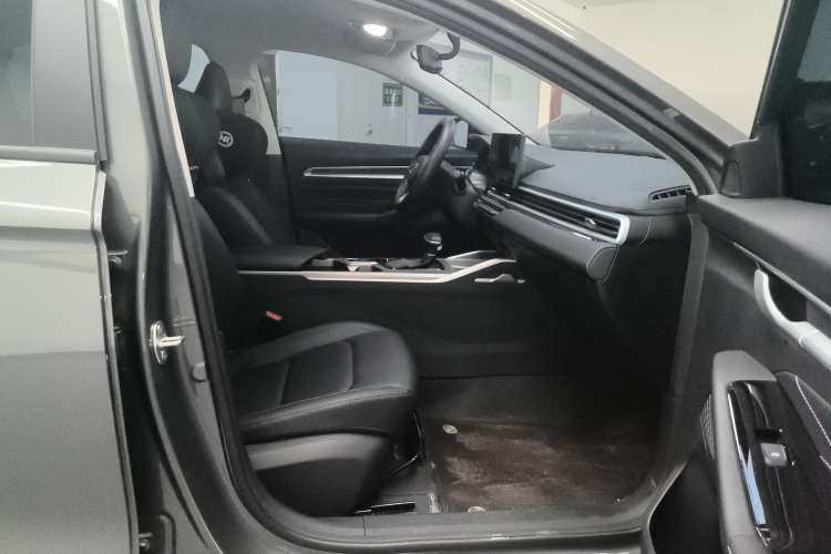 Used Geely Auto Emgrand 2025 4th Generation 1.5L CVT Longteng Edition Right Front Seat