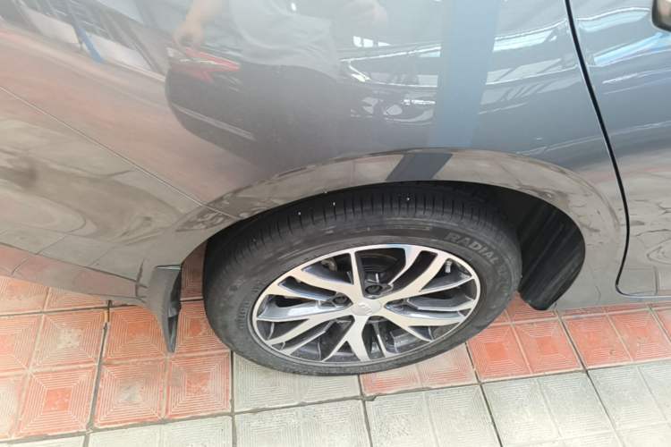 Used Geely Auto Emgrand 2025 4th Generation 1.5L CVT Longteng Edition Right Rear Wheel Hub