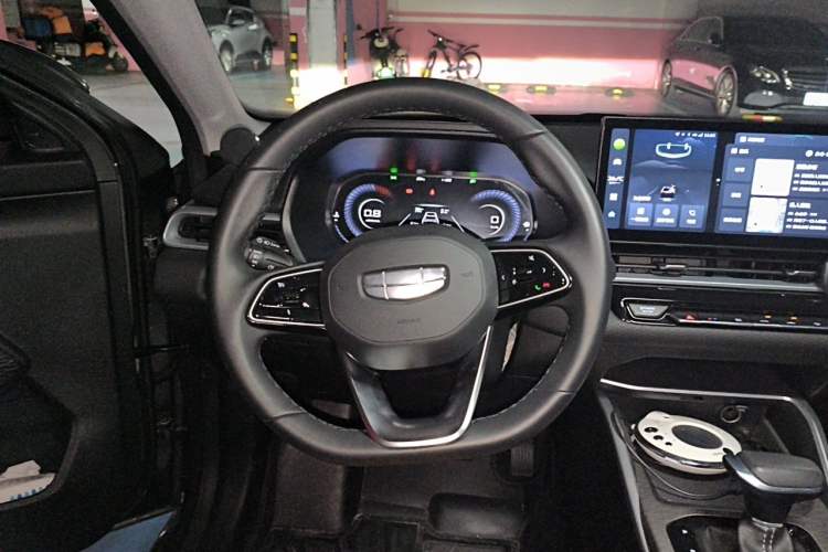 Used Geely Auto Emgrand 2025 4th Generation 1.5L CVT Luxury Version Steering Wheel