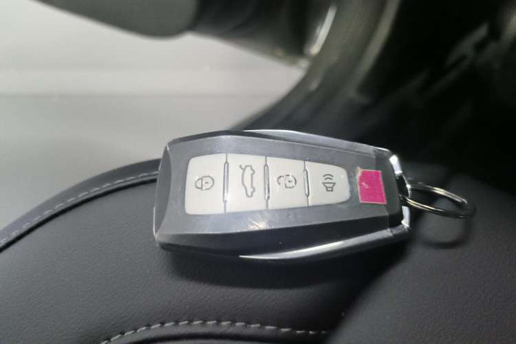 Used Geely Auto Emgrand 2025 4th Generation 1.5L CVT Longteng Edition Vehicle Key