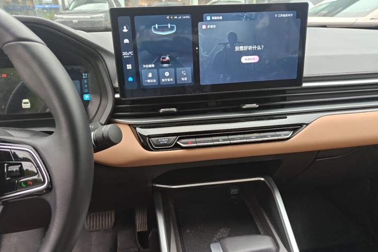 Used Geely Auto Emgrand 2025 4th Generation 1.5L CVT Flagship Version Audio And AC Panel