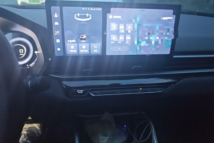 Used Geely Auto Emgrand 2025 4th Generation 1.5L CVT Longteng Edition Audio And AC Panel