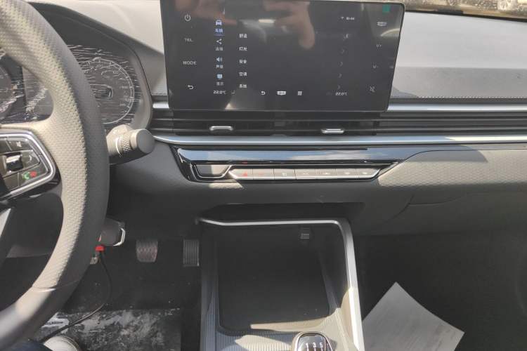 Used Geely Auto Emgrand 2025 4th Generation 1.5L Manual - Starry Edition Audio And AC Panel