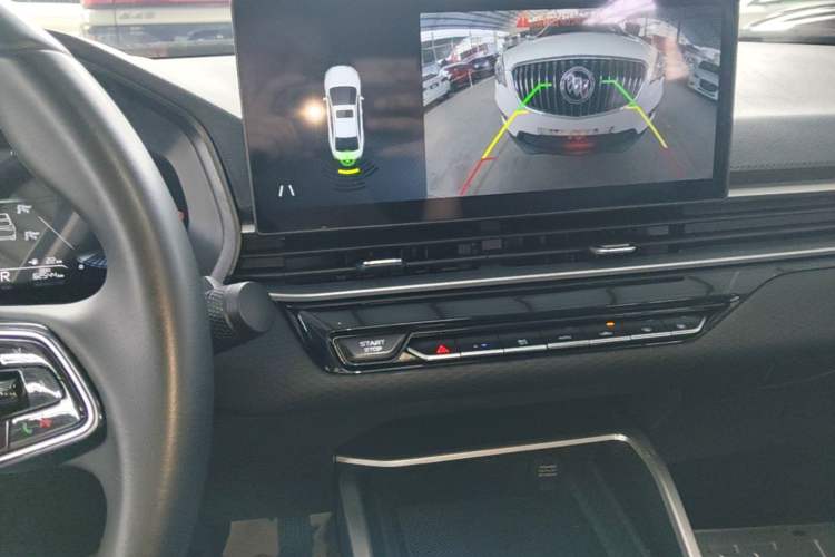 Used Geely Auto Emgrand 2025 4th Generation 1.5L CVT Longteng Edition Audio And AC Panel