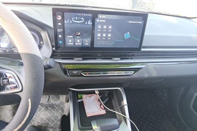 Used Geely Auto Emgrand 2025 4th Generation 1.5L CVT Luxury Version Audio And AC Panel