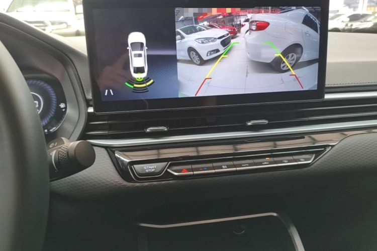 Used Geely Auto Emgrand 2025 4th Generation 1.5L CVT Longteng Edition Audio And AC Panel