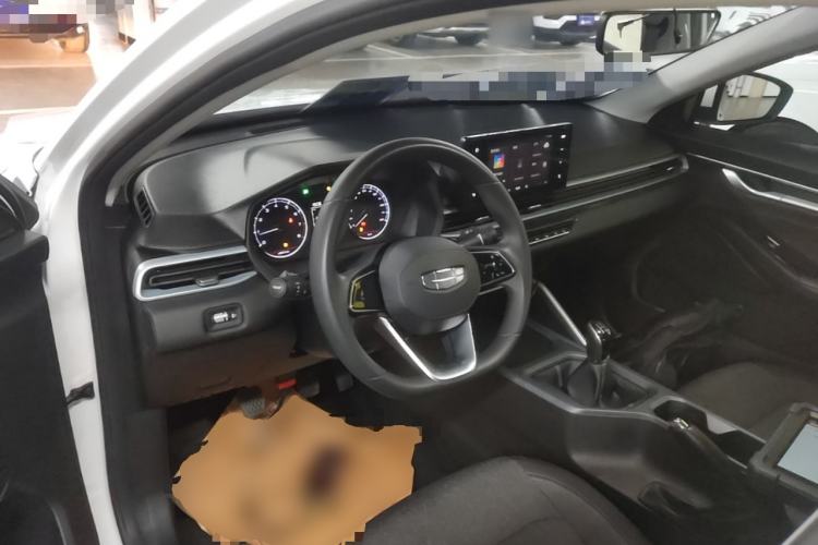Used Geely Auto Emgrand 2025 4th Generation 1.5L Manual - Starry Edition Center Console