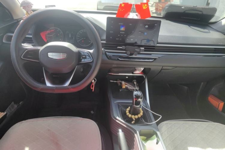 Used Geely Auto Emgrand 2025 4th Generation 1.5L Manual - Starry Edition Center Console