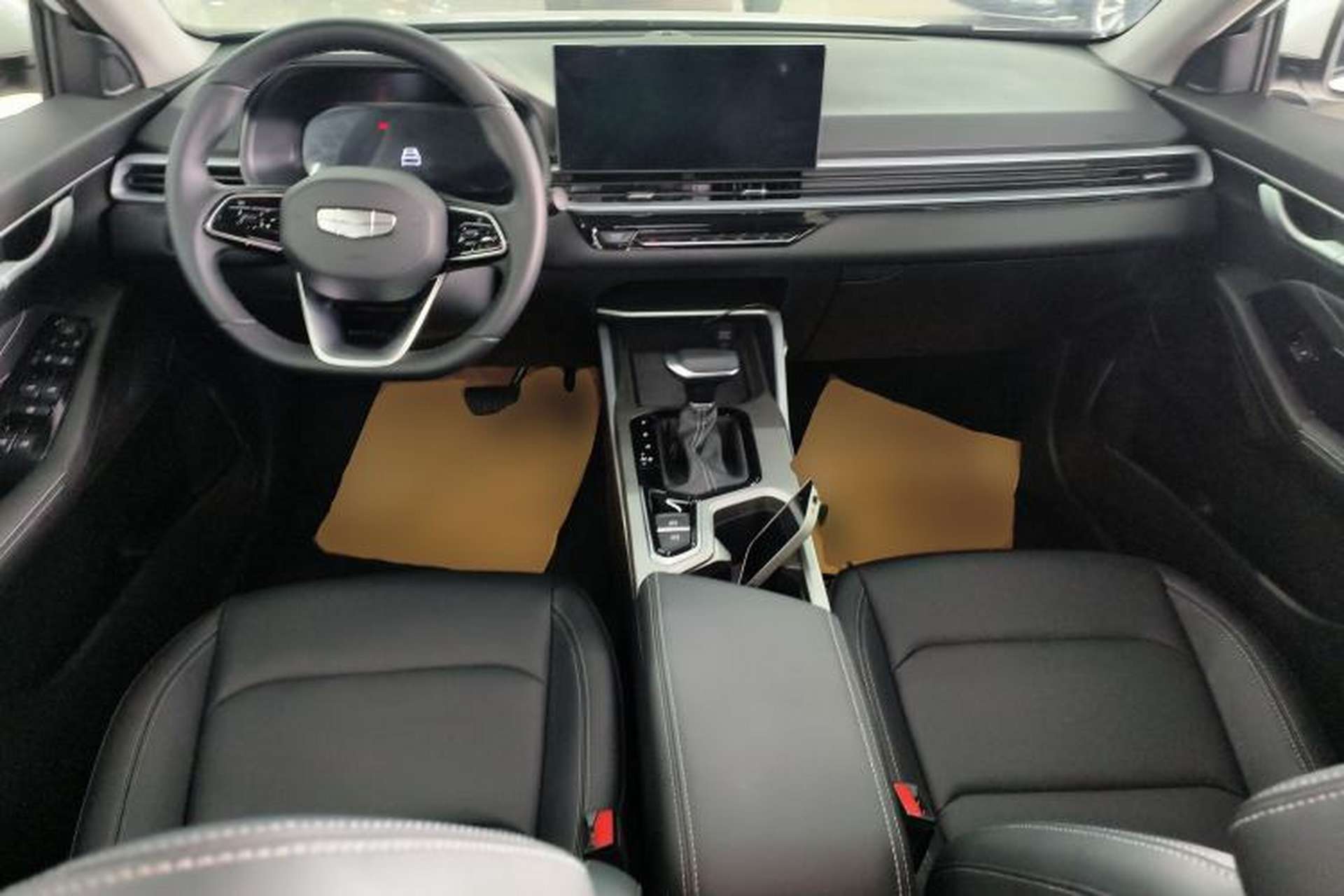 Used Geely Auto Emgrand 2025 4th Generation 1.5L CVT Luxury Version Center Console