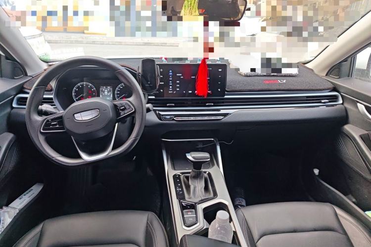 Used Geely Auto Emgrand 2025 4th Generation 1.5L CVT Starry Edition Center Console