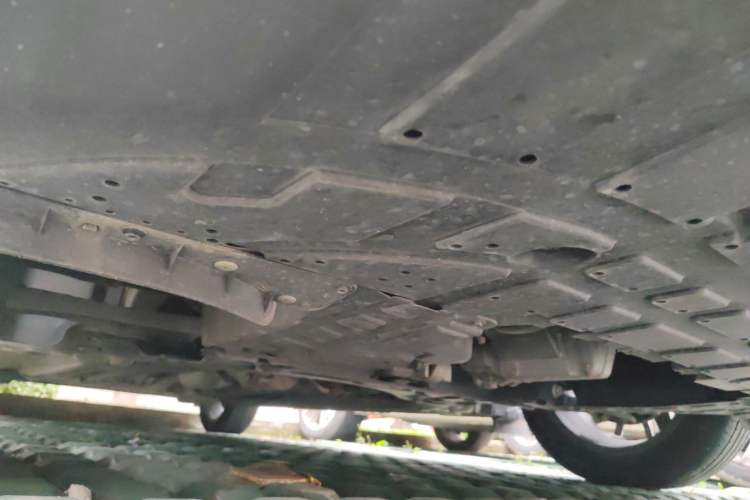 Used Geely Auto Emgrand 2025 4th Generation 1.5L Manual – Dragon Edition Chassis Front Right