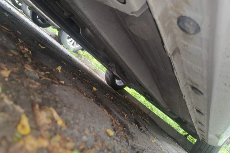 Used Geely Auto Emgrand 2025 4th Generation 1.5L Manual – Dragon Edition Chassis Rear Left