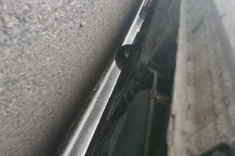 Used Geely Auto Emgrand 2025 4th Generation 1.5L Manual – Dragon Edition Chassis Rear Left
