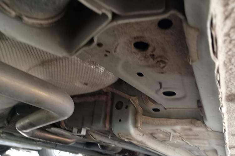 Used Geely Auto Emgrand 2025 4th Generation 1.5L CVT Flagship Version Chassis Rear Right