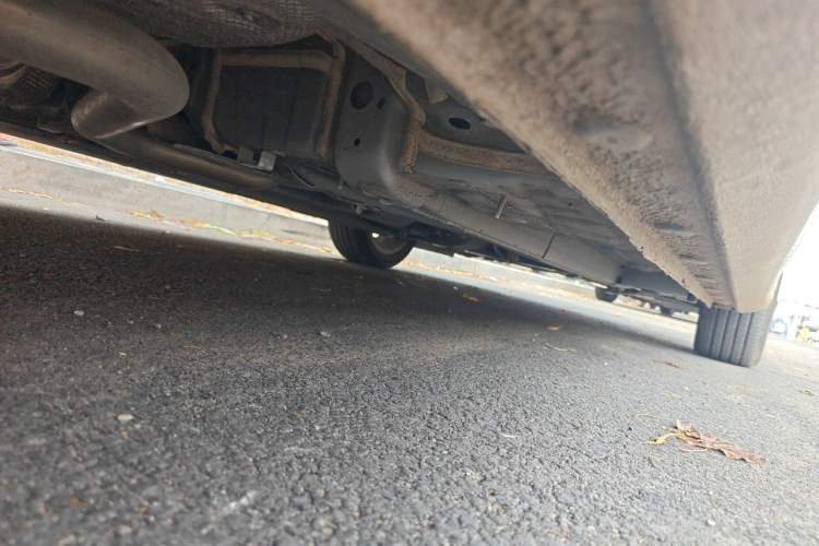 Used Geely Auto Emgrand 2025 4th Generation 1.5L CVT Longteng Edition Chassis Rear Right