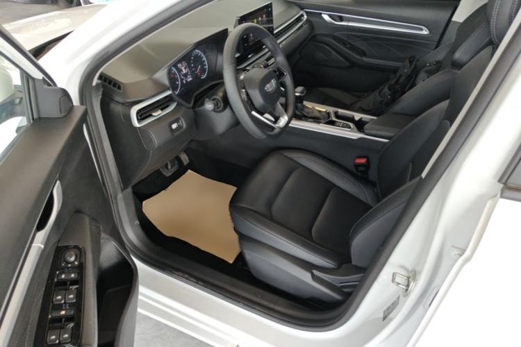 Used Geely Auto Emgrand 2025 4th Generation 1.5L CVT Starry Edition Driver Seat