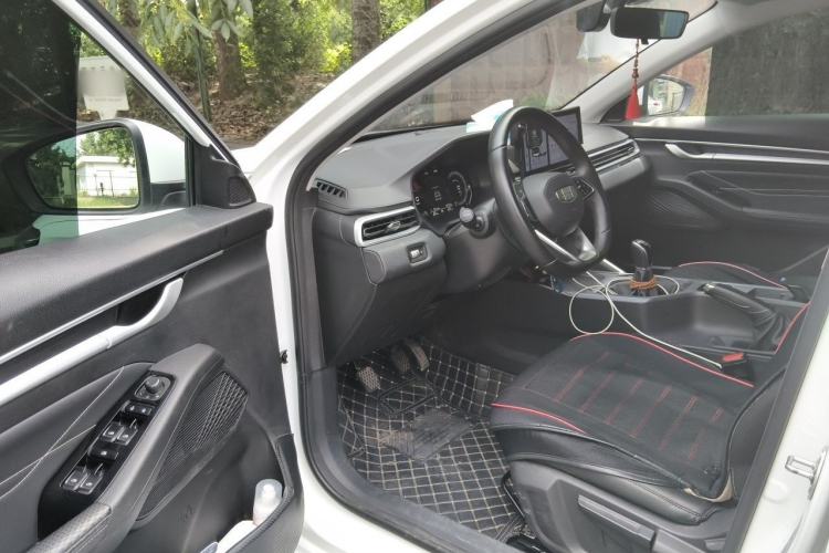 Used Geely Auto Emgrand 2025 4th Generation 1.5L Manual – Dragon Edition Driver Seat