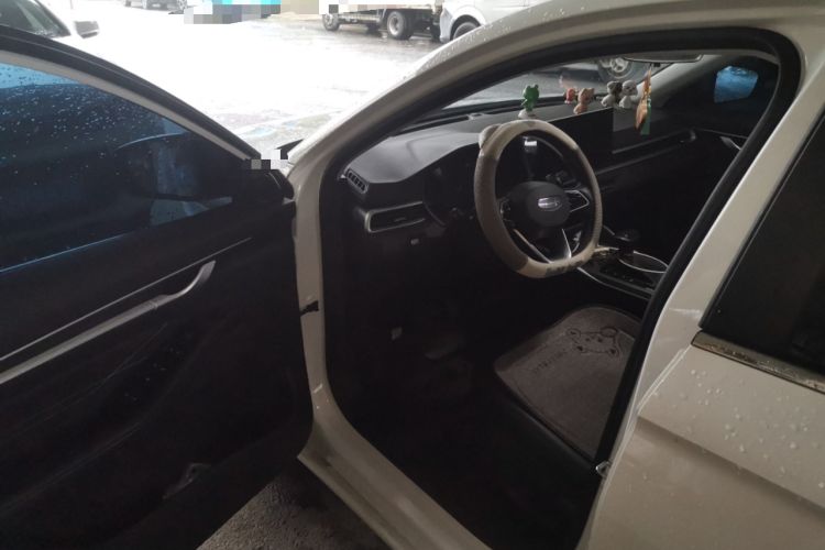 Used Geely Auto Emgrand 2025 4th Generation 1.5L CVT Luxury Version Driver Seat