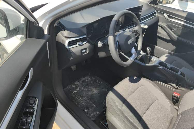 Used Geely Auto Emgrand 2025 4th Generation 1.5L Manual - Starry Edition Driver Seat