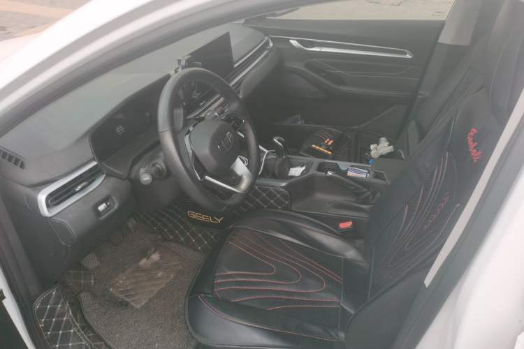 Used Geely Auto Emgrand 2025 4th Generation 1.5L Manual – Dragon Edition Driver Seat