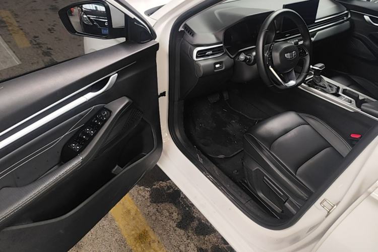 Used Geely Auto Emgrand 2025 4th Generation 1.5L CVT Longteng Edition Driver Seat