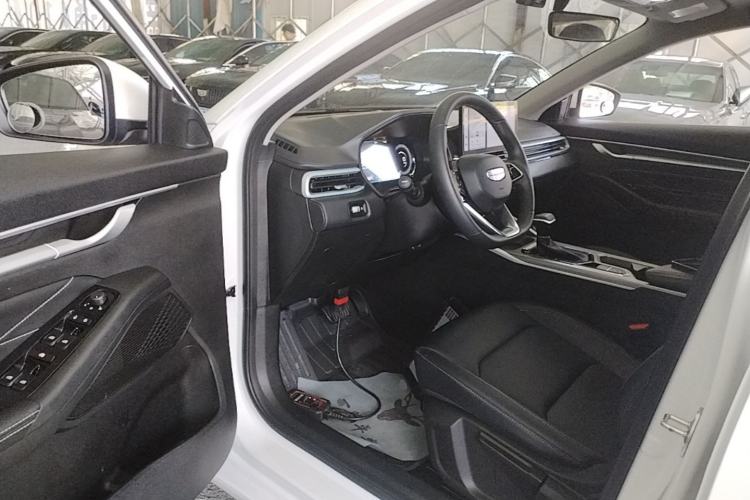 Used Geely Auto Emgrand 2025 4th Generation 1.5L CVT Longteng Edition Driver Seat