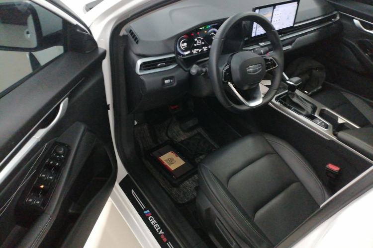 Used Geely Auto Emgrand 2025 4th Generation 1.5L CVT Longteng Edition Driver Seat