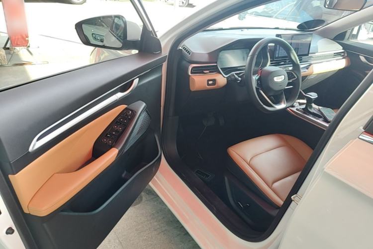 Used Geely Auto Emgrand 2025 4th Generation 1.5L CVT Flagship Version Driver Seat