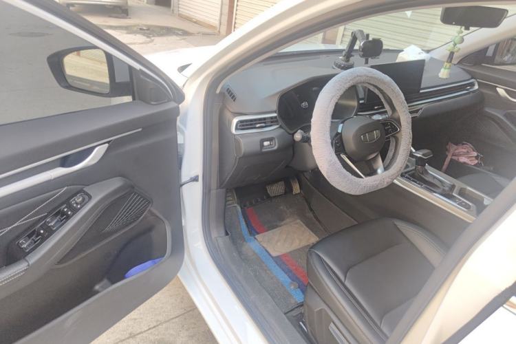 Used Geely Auto Emgrand 2025 4th Generation 1.5L CVT Luxury Version Driver Seat