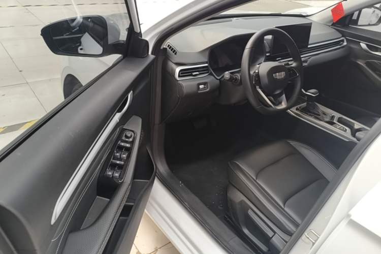 Used Geely Auto Emgrand 2025 4th Generation 1.5L CVT Longteng Edition Driver Seat