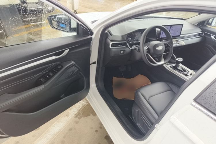 Used Geely Auto Emgrand 2025 4th Generation 1.5L CVT Luxury Version Driver Seat