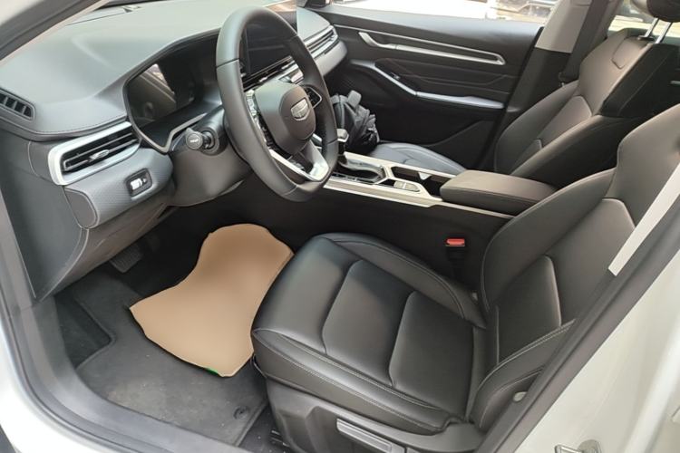 Used Geely Auto Emgrand 2025 4th Generation 1.5L CVT Longteng Edition Driver Seat