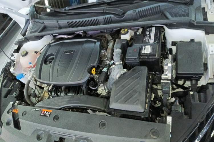 Used Geely Auto Emgrand 2025 4th Generation 1.5L CVT Flagship Version Engine Bay