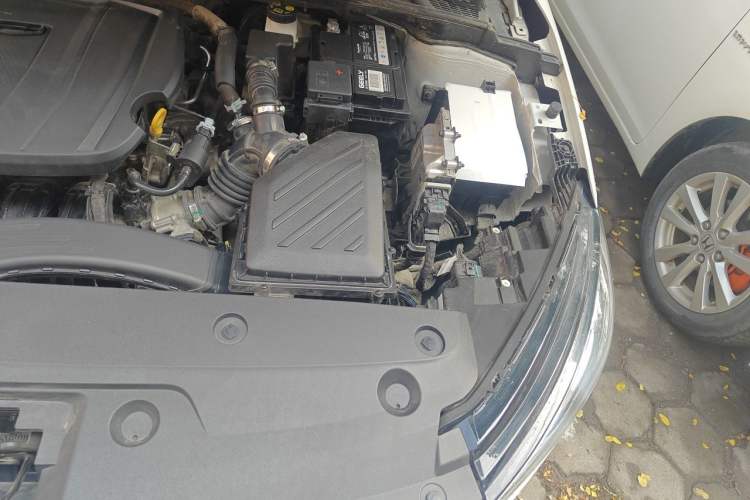 Used Geely Auto Emgrand 2025 4th Generation 1.5L Manual – Dragon Edition Engine Bay Left