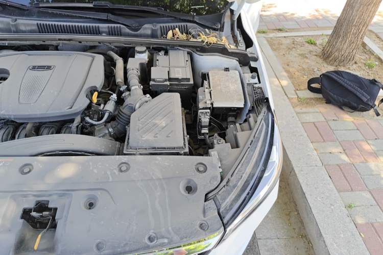 Used Geely Auto Emgrand 2025 4th Generation 1.5L CVT Luxury Version Engine Bay Left